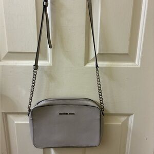 Authentic Michael Kors Jet Set Crossbody Purse - Gray